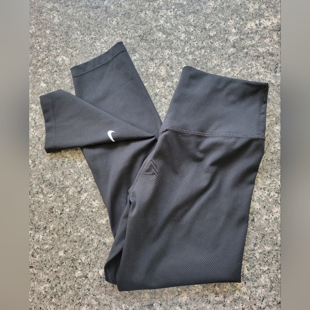 Nike Black Athletic Leggings Performance Fit Size Small Workout Pants